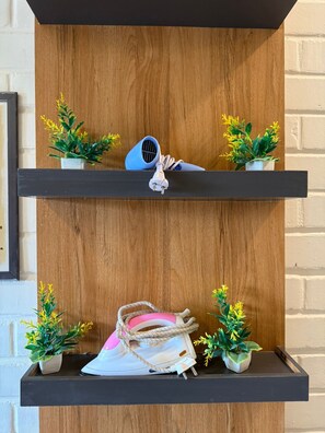 Deluxe Double Room | In-room dining