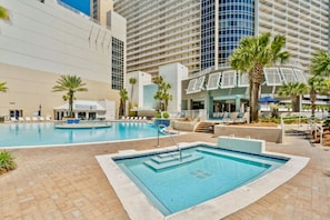Pool - Luxe Glam 3BD Retreat! Gulf View Family Resort! (Panama City Beach)