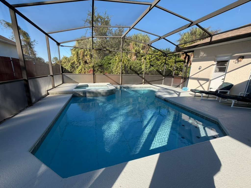 Inomhuspool och uppvärmd pool