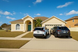 Property grounds - Funhouse! Pool • Spa • Game Room • Trampoline • Playground • Near Disney (Kissimmee)