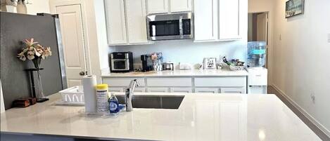 電子レンジ、食器洗い機