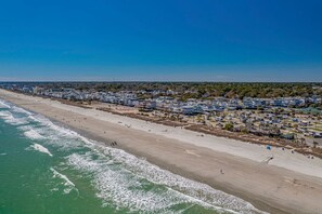 Beach nearby - Cozy OL Retreat, Short Walk to Beach & Waterpark (Myrtle Beach)
