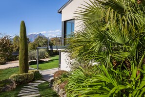 Property grounds - Villa Casaliva with Private Pool (Torri del Benaco)
