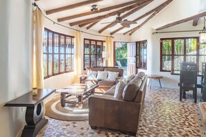 Living area -  Casa Somora (Puerto Carrillo)