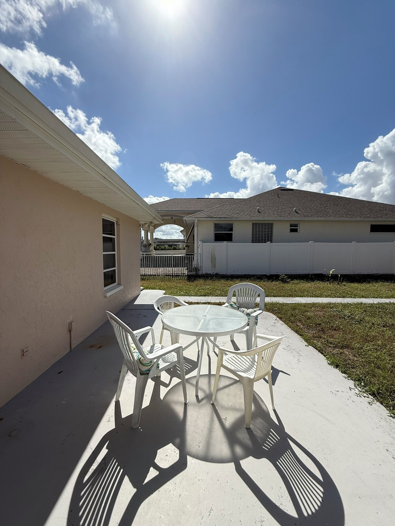 Outdoor dining
