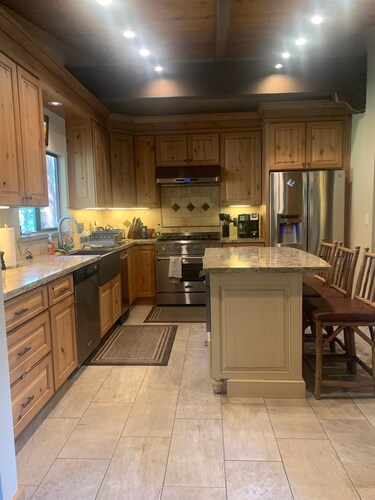 Spacious Chalet with direct trail access