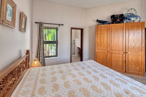 7 bedrooms, iron/ironing board, WiFi, bed sheets - Spacious 7-bedroom villa in fabulous Pointe d'Esny (Pointe d'Esny)