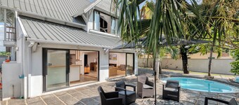 Spacious 7-bedroom villa in fabulous Pointe d'Esny