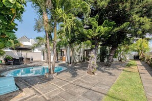 Pool - Spacious 7-bedroom villa in fabulous Pointe d'Esny (Pointe d'Esny)