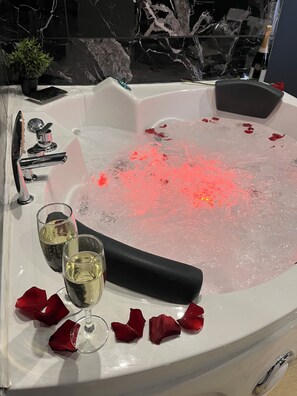 Bain à remous intérieur