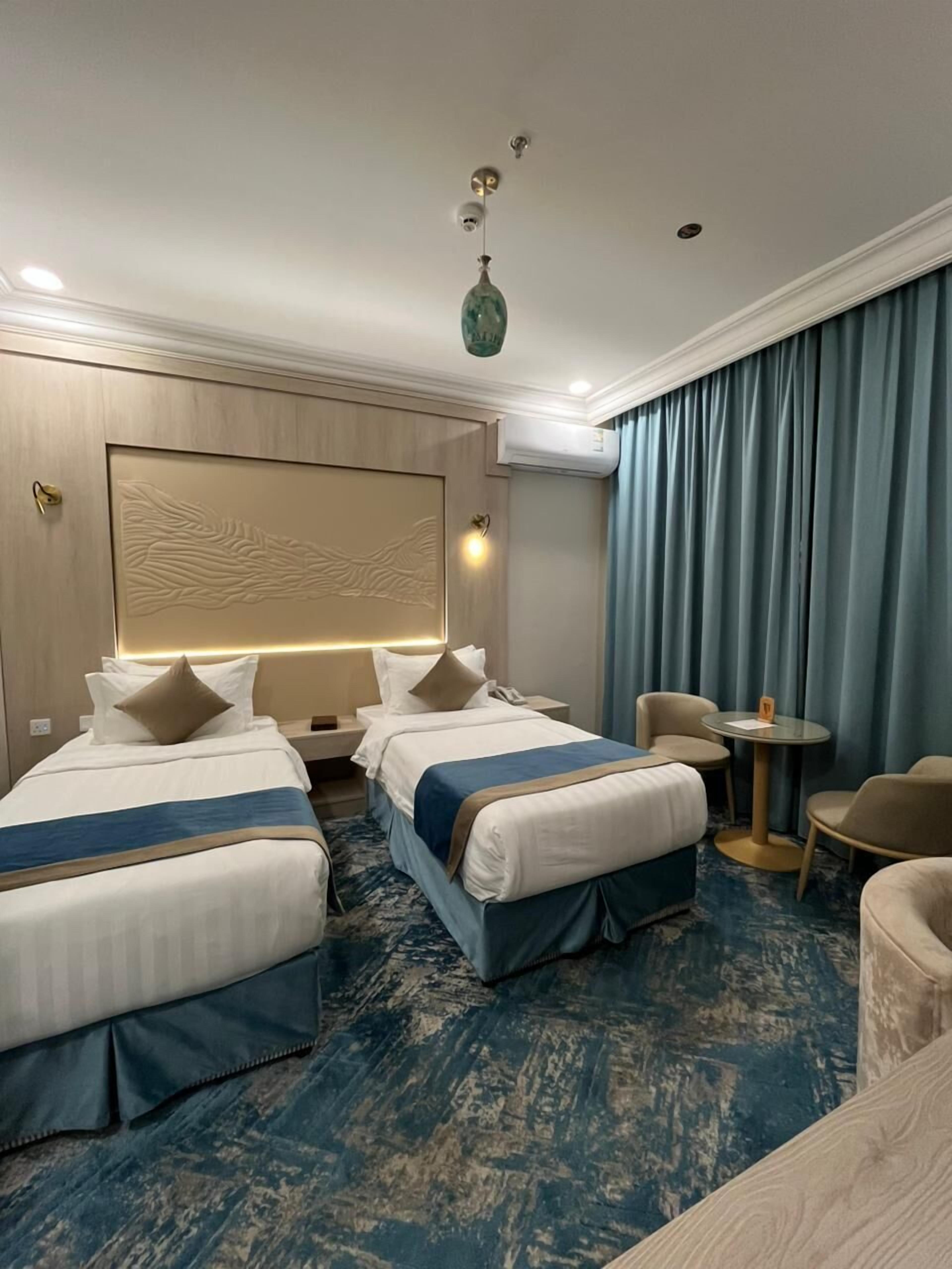 Camera City con 2 letti singoli, 1 camera da letto, vista città | Wi-Fi gratuito