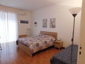 Escritorio y wifi gratis