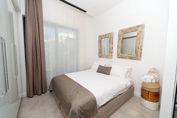 Biệt thự Deluxe, quang cảnh biển | Két bảo mật tại phòng, phòng cách âm, bàn ủi/dụng cụ ủi quần áo