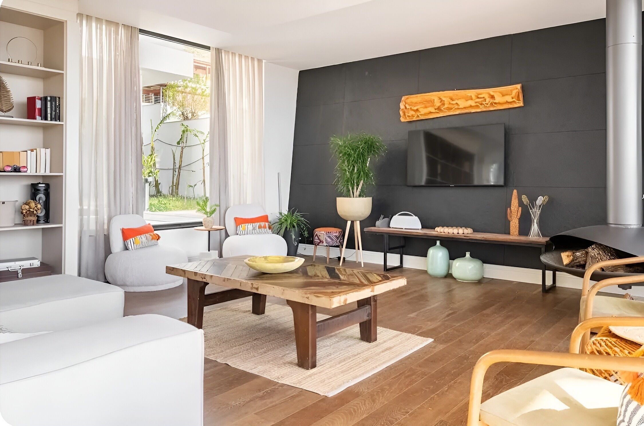 Smart TV 55-inch có truyền hình cáp, lò sưởi, văn phòng 