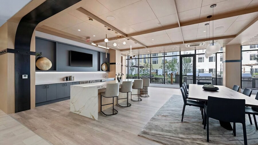 Hyatus Luxury Residences Everett