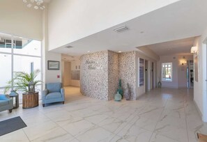 Interior - Ocean Front Living Condominium (Daytona Beach)