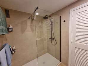 Bathroom - Comfortable apartment in L'Escala near the beach (L'Escala)