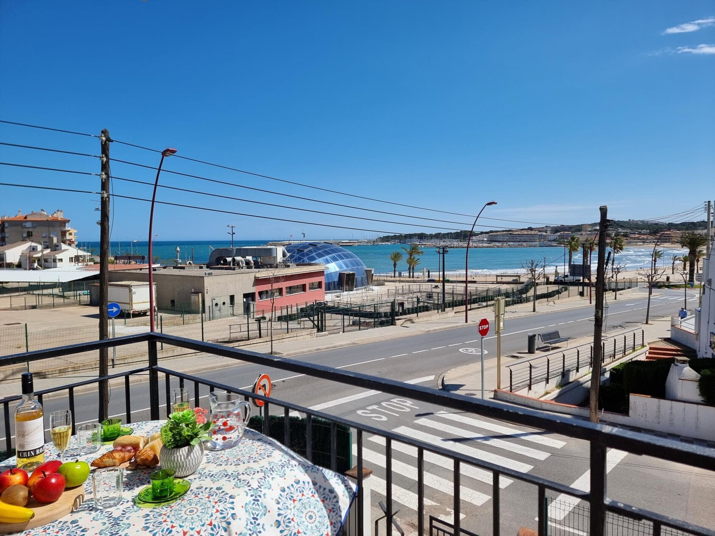 屋外ダイニングエリア