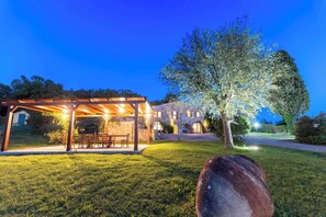 Property grounds - La Fornace - Luxury Tuscan Retreat with Spa (Toscana)
