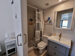 Bathroom - Comfortable 1-bedroom apartment 100m from L'Escala Beach (L'Escala)