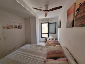 Free WiFi - Comfortable 1-bedroom apartment 100m from L'Escala Beach (L'Escala)
