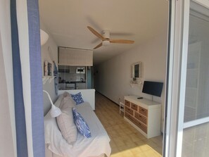 Room - Studio 200m from Riells beach, perfect for couples (L'Escala)