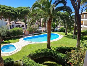 Pool - Charming and Bright Studio Near the Beach in L'Escala (L'Escala)