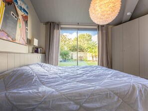 3 bedrooms, free WiFi - House for 6 near beach in La Flotte (La Flotte)