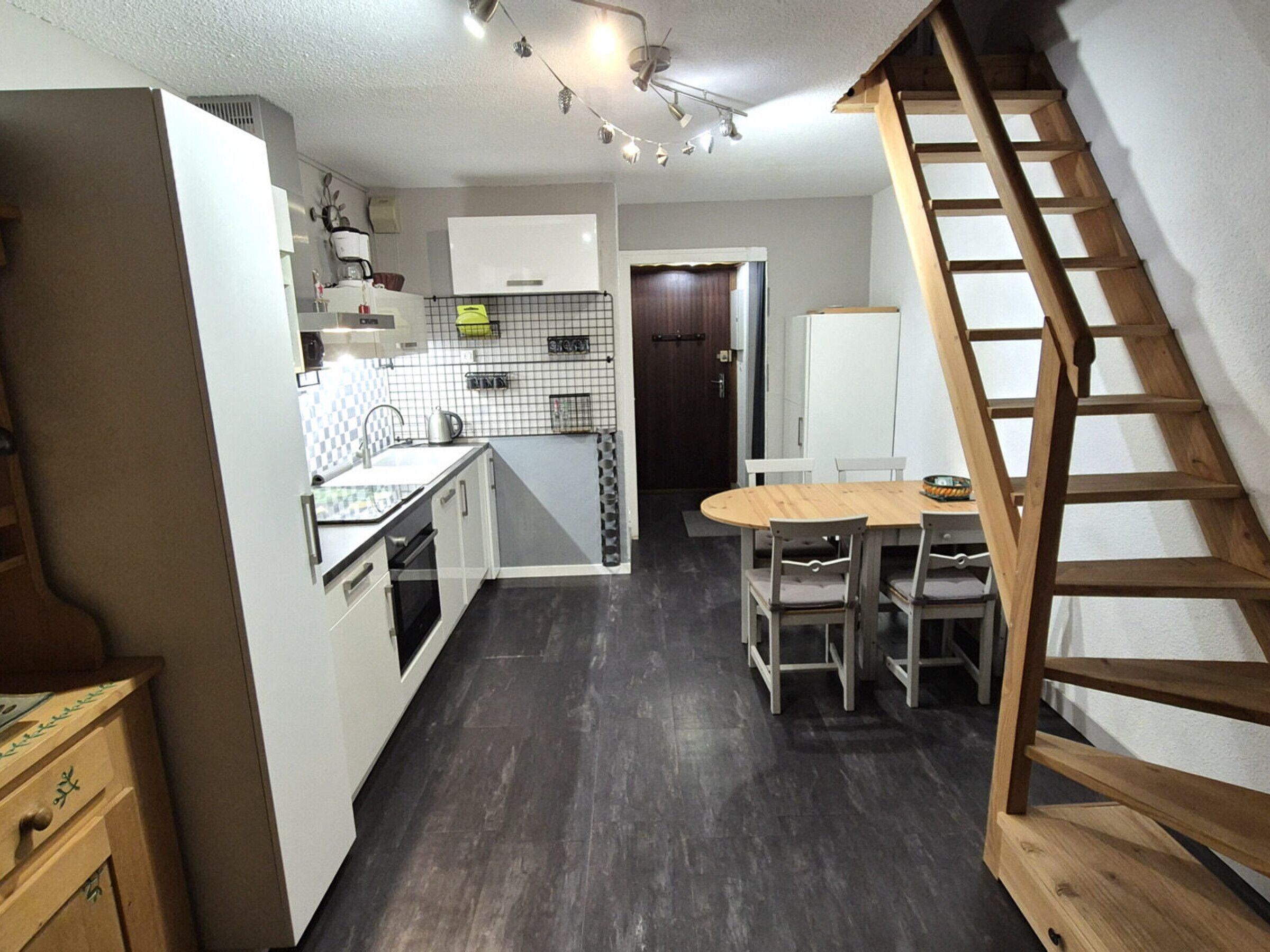 Fridge, microwave, dishwasher