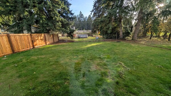 المنطقة المحيطة بالمنشأة