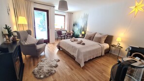 Free WiFi, bed sheets - Black Forest Hideaway🌲 (Schönwald im Schwarzwald)
