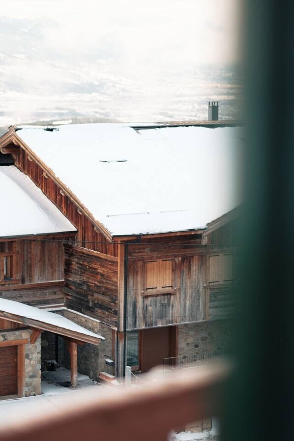 View from property - Altitude 1676 - Balcon et vue sur les montagnes (Font-Romeu-Odeillo-Via)