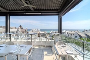 Outdoor dining - Rosemary Beach | Sleeps 6 | Seaglass At Rosemary | Pools | Balcony (Rosemary Beach)
