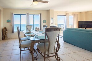 Dining - Spacious 4-bedroom penthouse condo in serene Flagler Beach Florida! (Flagler Beach)