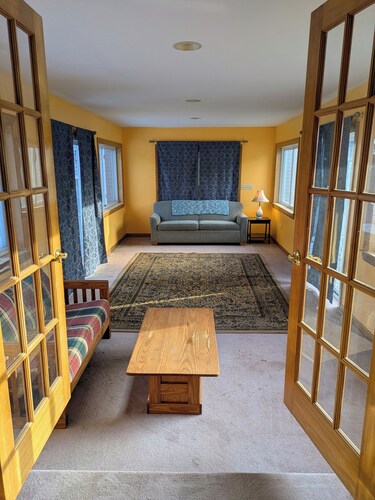 Spacious 3-bedroom house with AC and Wi-Fi in charming Medway, Maine