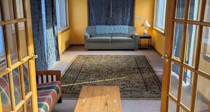 Spacious 3-bedroom house with AC and Wi-Fi in charming Medway, Maine