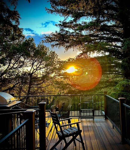 Spectacular Rocky Mountain Views + Stream Hiking at this Custom Built Getaway