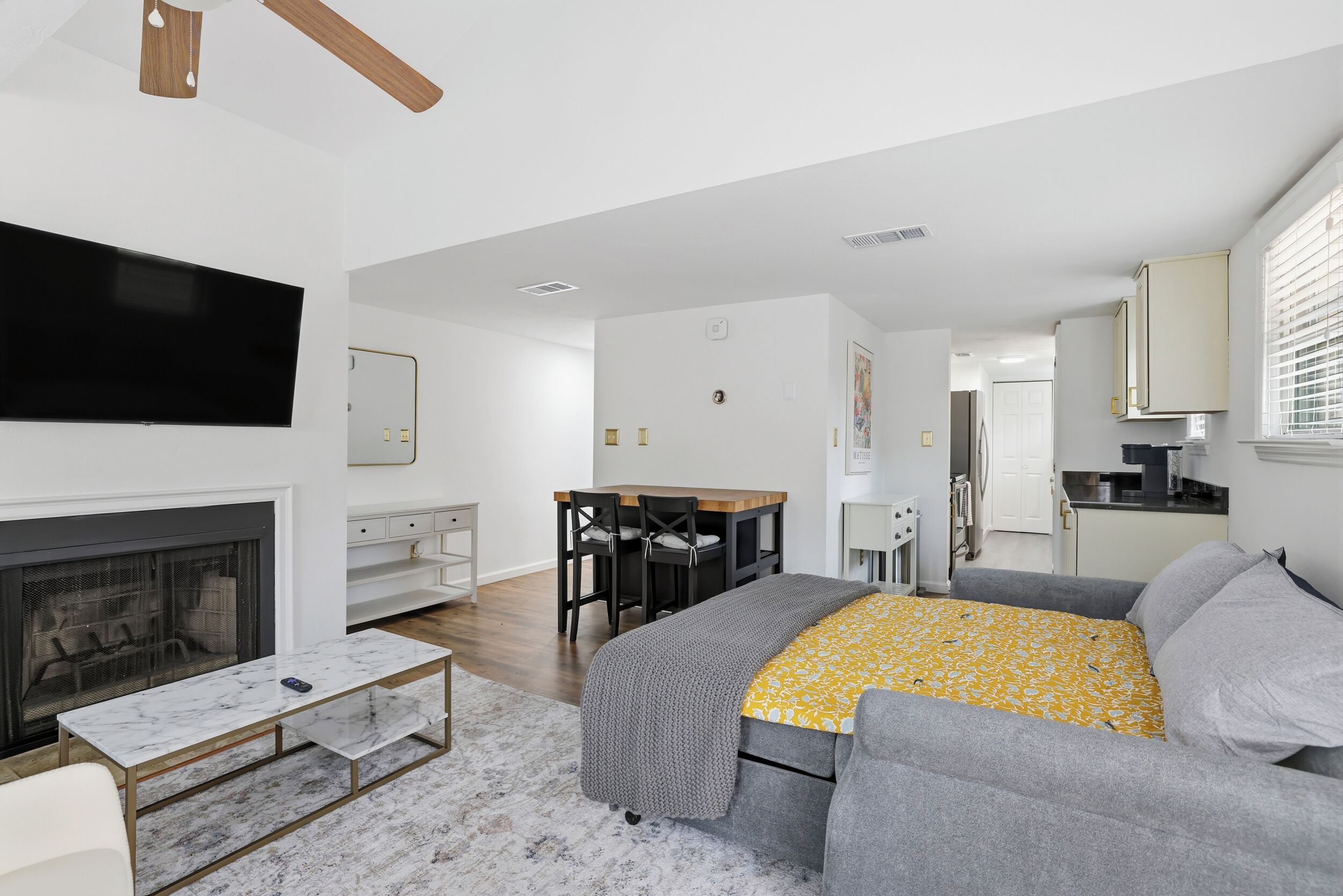 1 bedroom, iron/ironing board, WiFi (free), bed sheets