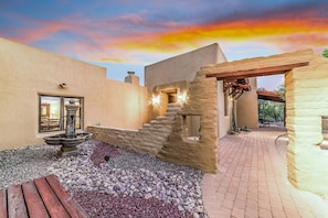 Property grounds - Private, Peaceful, and Spacious Desert Tucson Villa with Heated Pool and Hot Tub (Tucson)