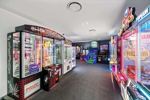 Games room - Oceanfront Bliss| Luxe 5 Star Amenities! (Surfers Paradise)
