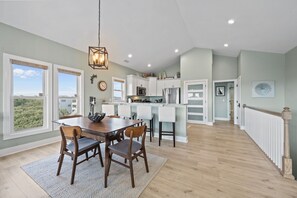 Dining - Sea Crest Vista: Oceanview Retreat Steps to Beach (North Topsail Beach)
