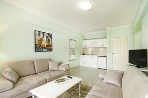 Living area - Pine Club Boutique Hotel (Kuşadası)