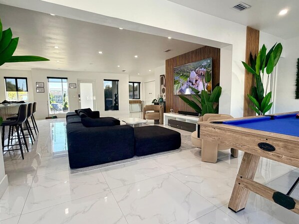 غرفة الألعاب