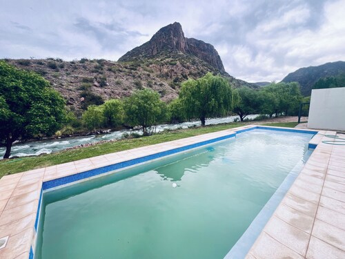 Bella Ribera#4 Riverfront Cabins in Valle Grande with Big Pool & Private Jacuzzi