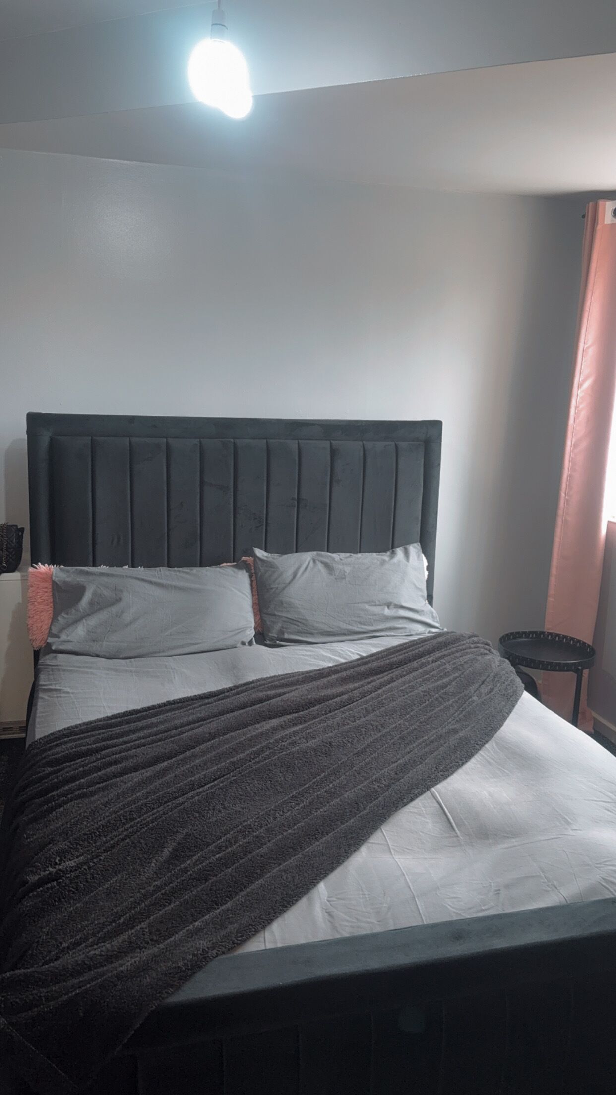 WiFi, bed sheets, wheelchair access