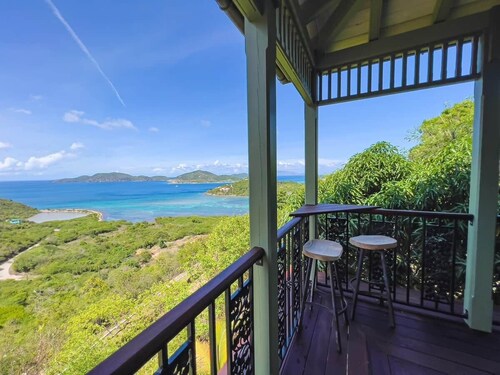 Treetops Retreat
