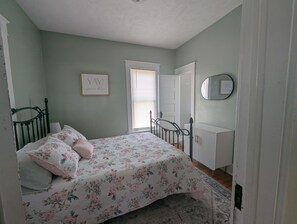 2 habitaciones, wifi gratis y ropa de cama