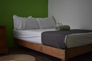 Fer et planche à repasser, Wi-Fi, draps fournis