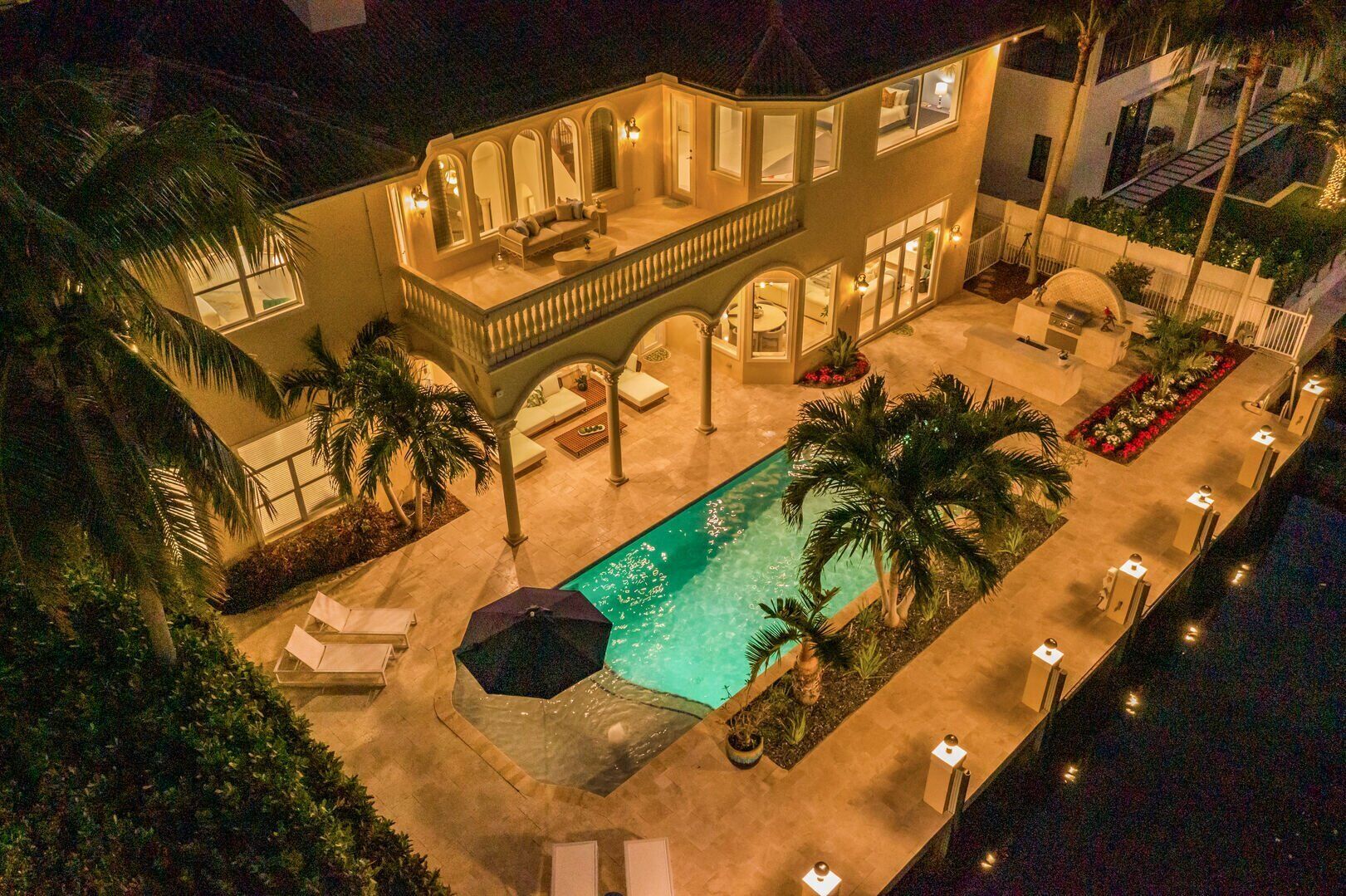 Et oppvarmet basseng