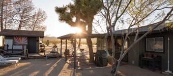 Serene Desert Home with Hot Tub